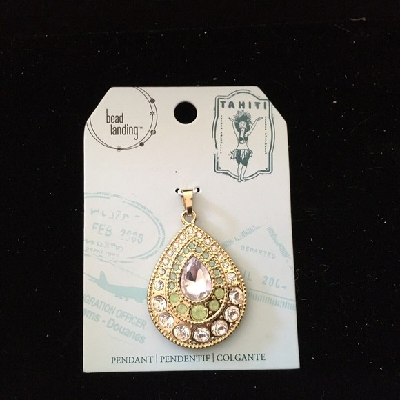 Bead Landing Tahiti  Pendant Green Crystal Tropical Theme - Picture 2 of 4